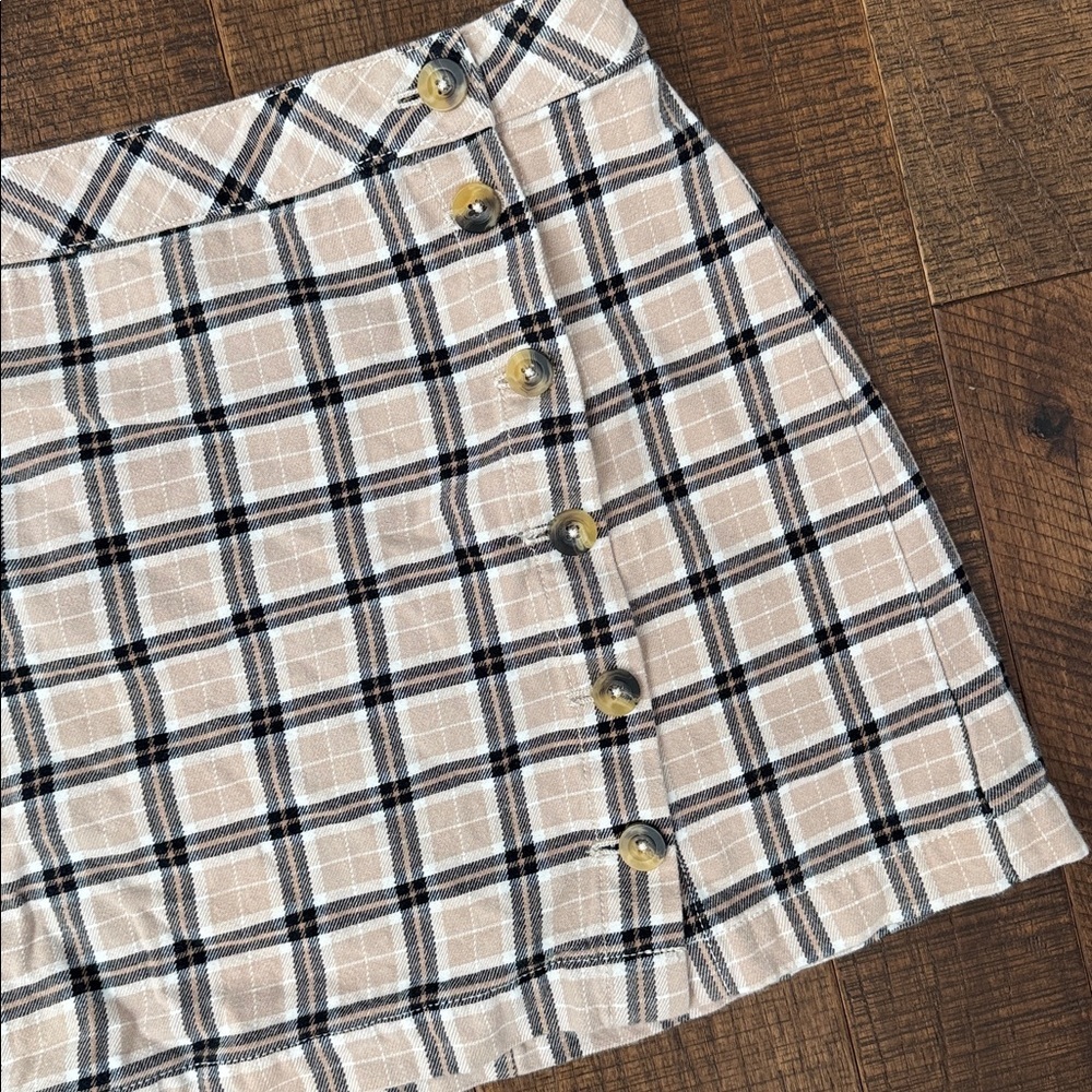 H&M Plaid Mini Skirt in Beige Tan Black - Picture 2 of 7